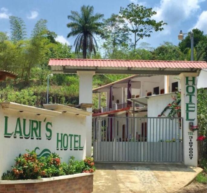 Lauris Hotel Lanquín Esterno foto